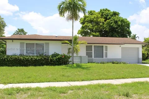 8010 SW 138th Ct, Miami, FL 33183