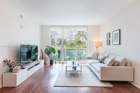 951 Brickell Ave #1102, Miami, FL 33131