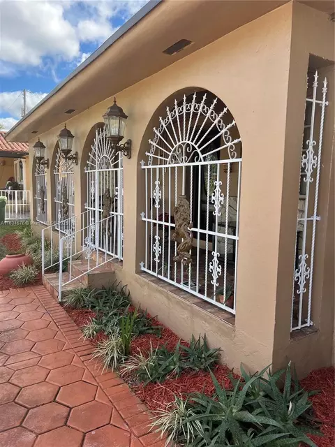 Exterior - 180 E 62nd St, Hialeah, FL 33013 photo 1 of 2