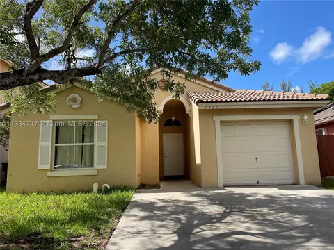 1971 SE 10 St, Homestead, FL 33035