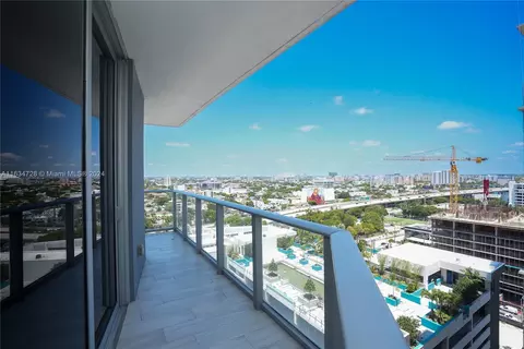 1010 SW 2nd Ave #1708, Miami, FL 33130