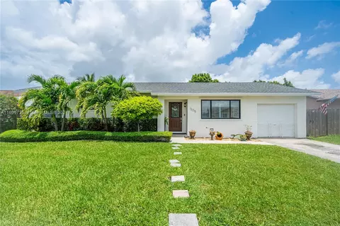 13215 SW 253rd Ter, Homestead, FL 33032