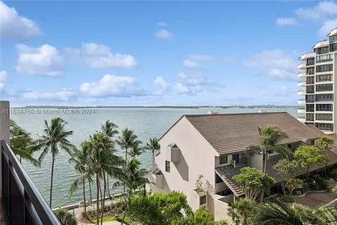 540 Brickell Key Dr #721, Miami, FL 33131