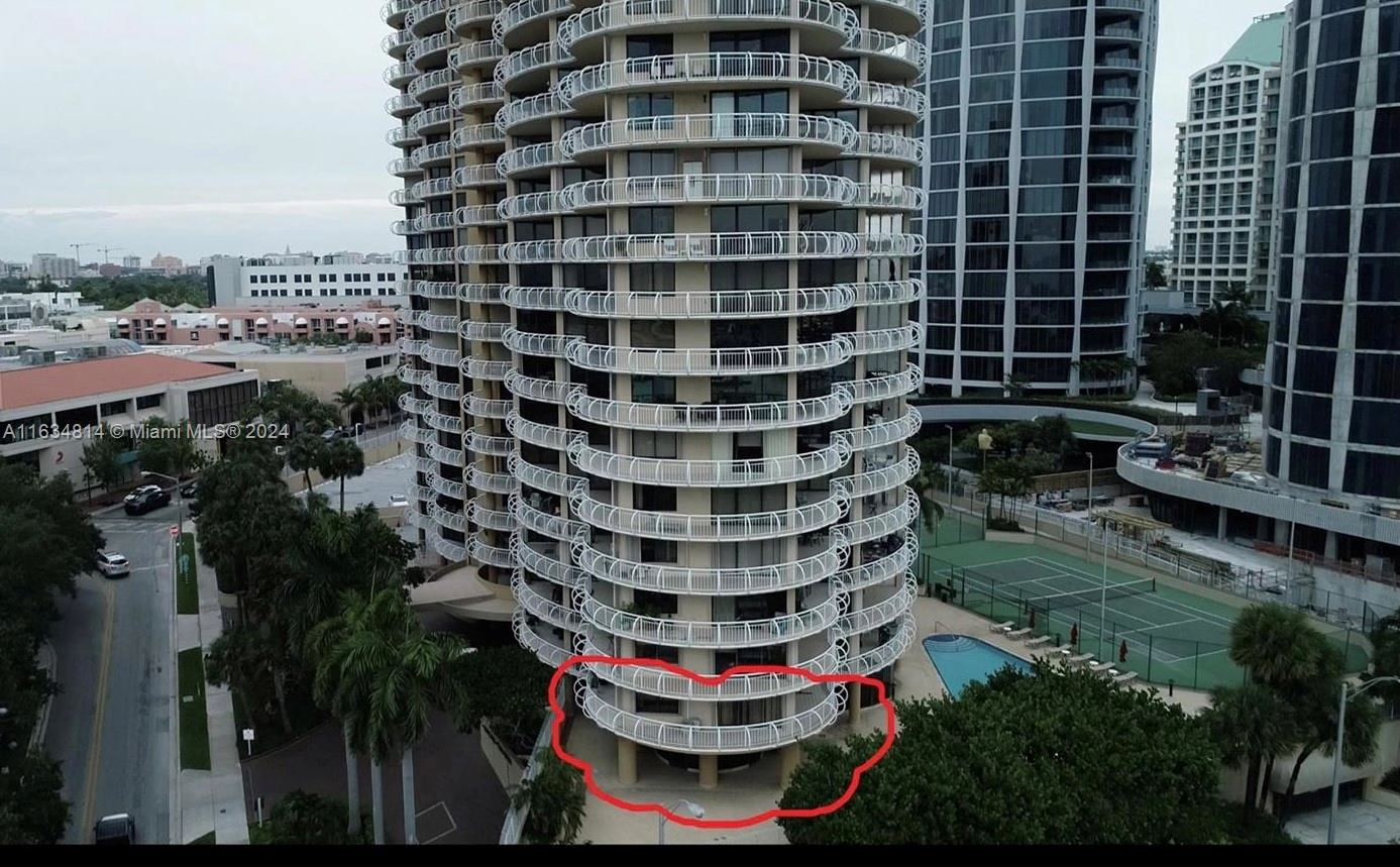 2843 S Bayshore Dr Unit VILLA1 VILLA2  