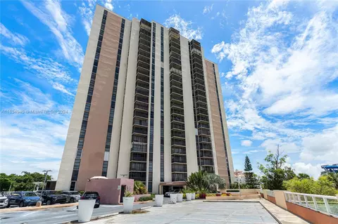 20335 W Country Club Dr #1802, Aventura, FL 33180