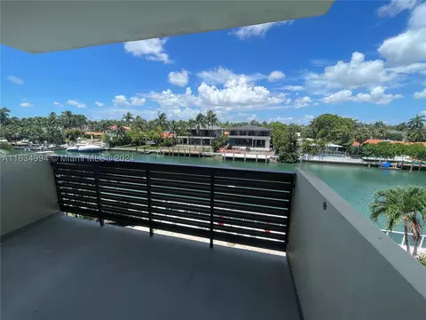 9800 W Bay Harbor Dr #412, Bay Harbor Islands, FL 33154