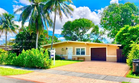 3380 SW 20th Ct, Fort Lauderdale, FL 33312