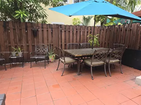 18014 NW 74th Ct #18014, Hialeah, FL 33015