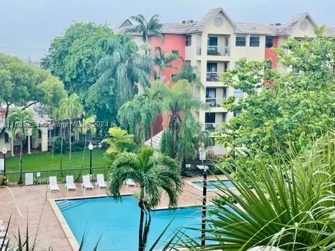 8180 Geneva Way #420, Doral, FL 33166