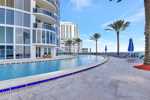 17201 Collins Ave #1408, Sunny Isles Beach, FL 33160