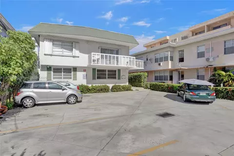 6856 Abbott Ave #6, Miami Beach, FL 33141