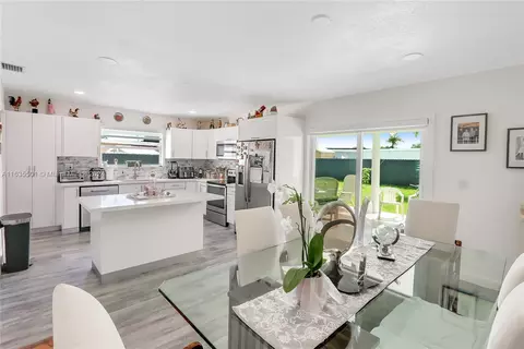 4830 SW 114th Ct, Miami, FL 33165