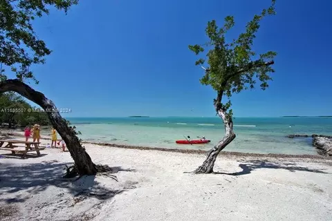 96000 Overseas Hwy #C4, Key Largo, FL 33037