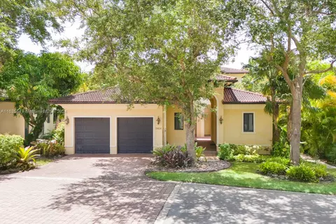 11404 Smathers Cir, Pinecrest, FL 33156