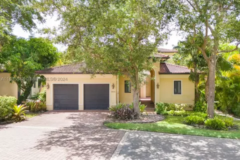 11404 Smathers Cir, Pinecrest, FL 33156