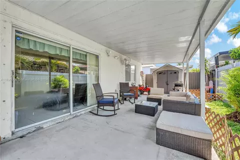 426 W 70th St, Hialeah, FL 33014 photo 17