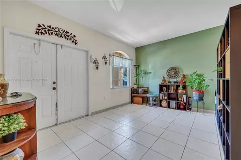 426 W 70th St, Hialeah, FL 33014 photo 20