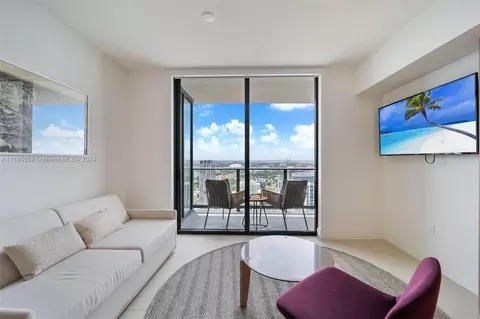 601 NE 1st St #4503, Miami, FL 33132