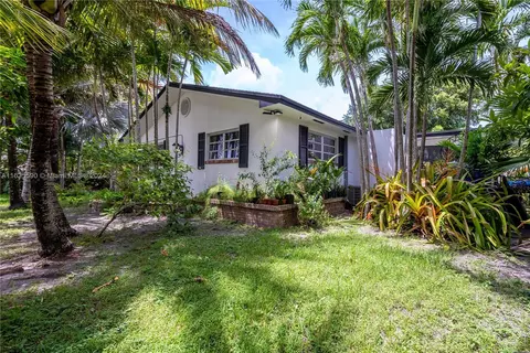 295 N Biscayne River Dr, Miami, FL 33169