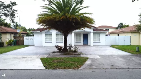 11305 SW 246th St, Homestead, FL 33032