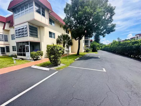 3071 NW 47th Ter #123, Lauderdale Lakes, FL 33313