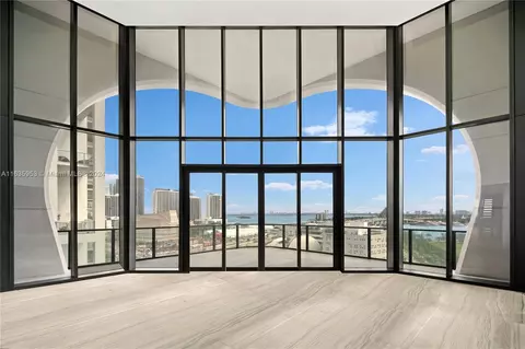 1000 Biscayne Blvd #1202, Miami, FL 33132