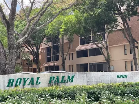 6800 Cypress Rd #401, Plantation, FL 33317
