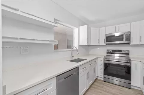 434 N Laurel Dr #1601, Margate, FL 33063