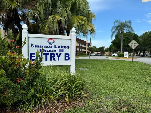 2811 N Pine Island Rd #306, Sunrise, FL 33322