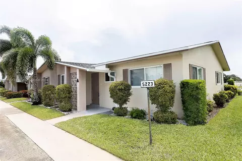 5223 Cresthaven Blvd #A, West Palm Beach, FL 33415
