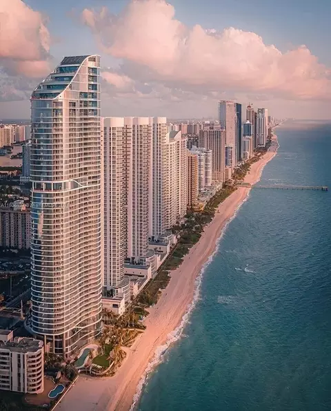 15901 Collins Ave #2407, Sunny Isles Beach, FL 33160