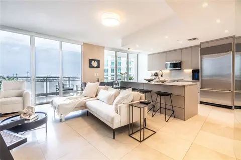 901 Brickell Key Blvd #1508, Miami, FL 33131