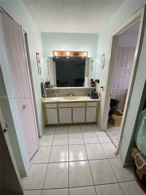 1630 W 46th St #514B, Hialeah, FL 33012 photo 18