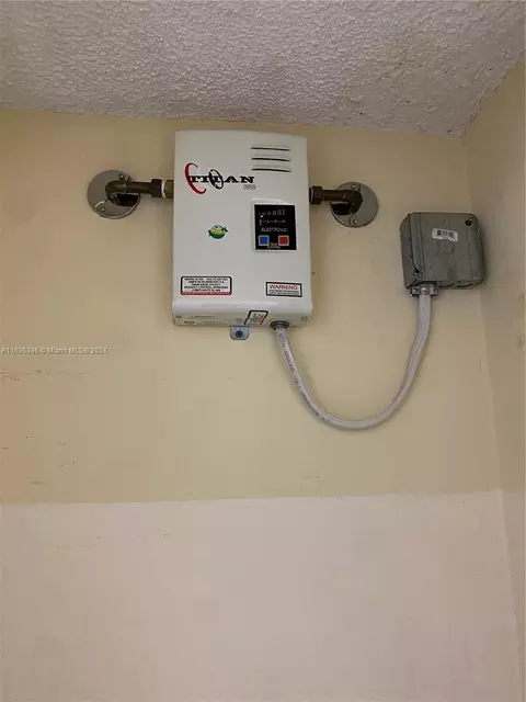 1630 W 46th St #514B, Hialeah, FL 33012 photo 14