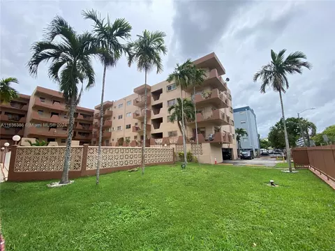 1630 W 46th St #514B, Hialeah, FL 33012 photo 1