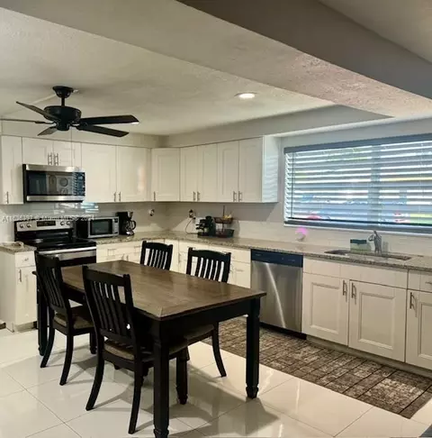 5621 SW 36th Ct, West Park, FL 33023