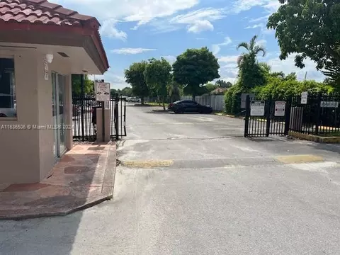 1900 W 68th St #G201, Hialeah, FL 33014 photo 1