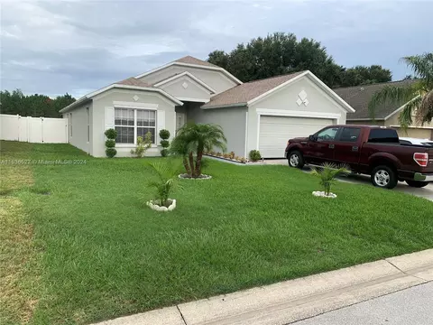 204 Lake Charles Dr, Davenport, FL 33837