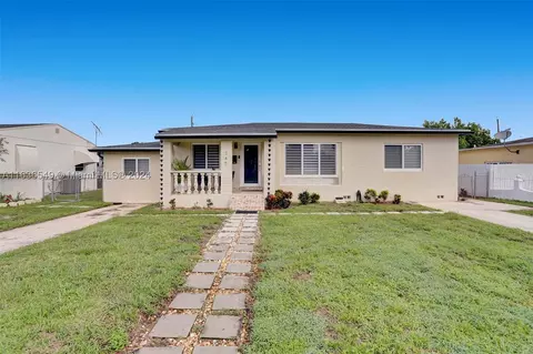 345 W 54th St, Hialeah, FL 33012