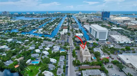 1050 SE 15th St #203, Fort Lauderdale, FL 33316