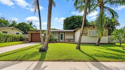 814 NW 8th Ave, Dania Beach, FL 33004