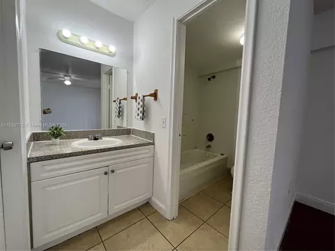 Undisclosed, Hialeah, FL 33012 photo 16