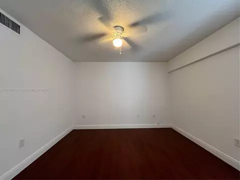 Undisclosed, Hialeah, FL 33012 photo 12