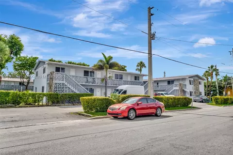 898 NW 45th Ave #42, Miami, FL 33126