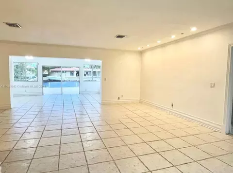 Living - 2005 Ixora Rd, North Miami, FL 33181 photo 2 of 2