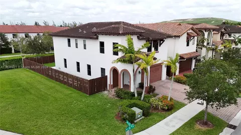 10275 NW 87th Ter, Doral, FL 33178