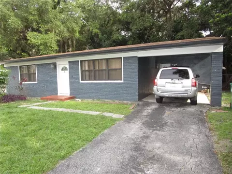 1670 NE 146th St, Miami, FL 33181