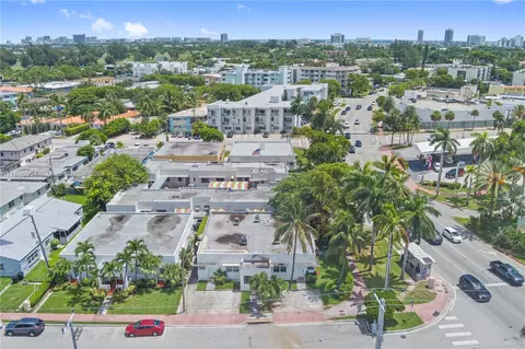 2101 Bay Dr, Miami Beach, FL 33141 photo 1