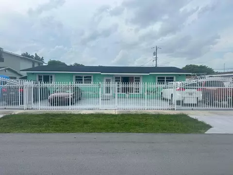 801 NW 171st Ter, Miami Gardens, FL 33169