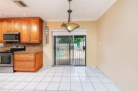 Other - 650 W 65th Dr, Hialeah, FL 33012 photo 5 of 10